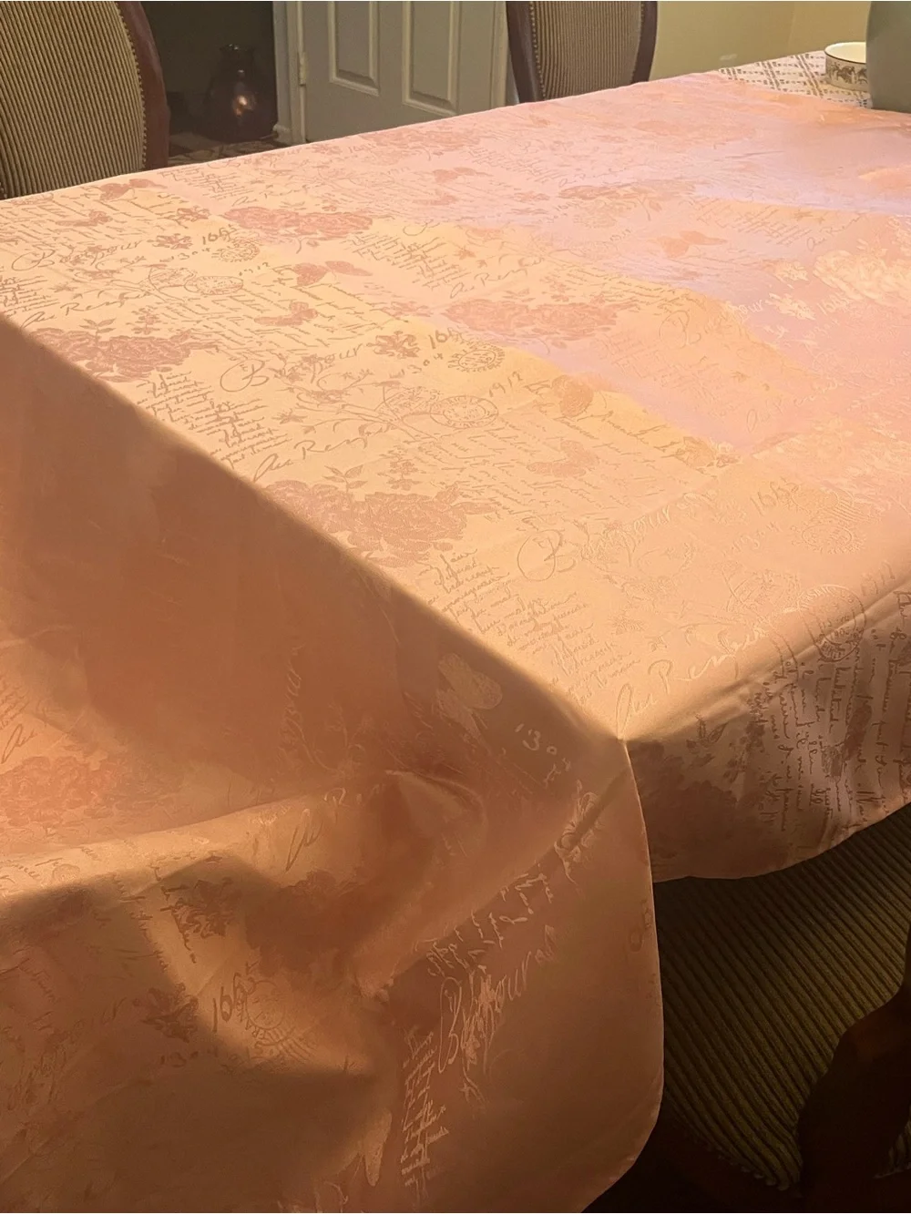 Orange Pink Jacquard 100% Polyester Fabric tablecloth